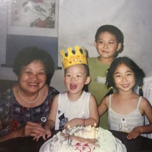 廖承宇被5个男子3p在线
