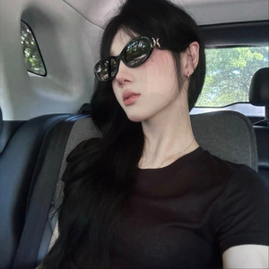 廖承宇被5个男子3p在线
